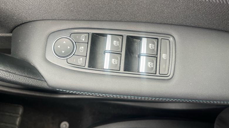 Renault Symbioz 1.6 E-Tech FHEV 145 Techno Esprit Alpine 5dr Auto Hybrid Estate